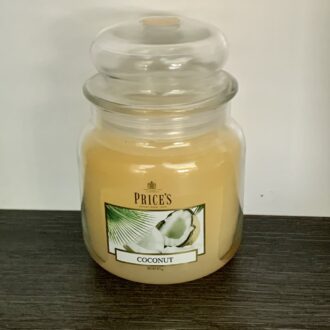 Candela Price's giara media Coconut